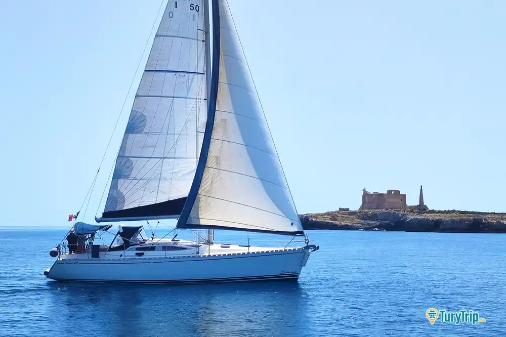 Private sailboat tour along the Marzamemi coast-image-6