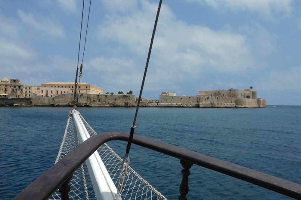 Excursion en bateau à Ortygie pour découvrir la côte de Syracuse-image-5