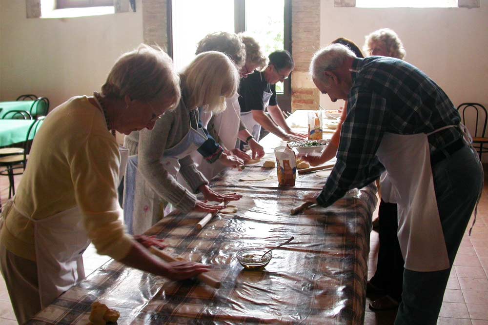 A Sicilian cuisine based cooking class and lunch within a holiday farm in Syracuse-image-9